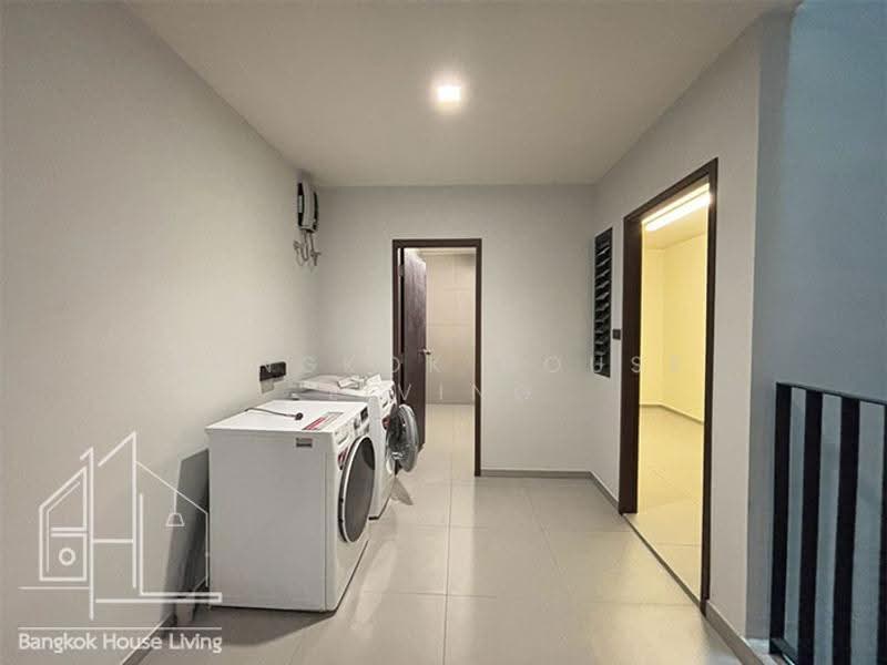 Raveevan Space, Bangkok, Soi Sukhumvit 39, Khlong Tan Nua, Watthana, Bangkok, 3 Bedrooms, 270 sqm, Apartment For Rent, by Bangkok House Living, 500572865 - DDproperty.com