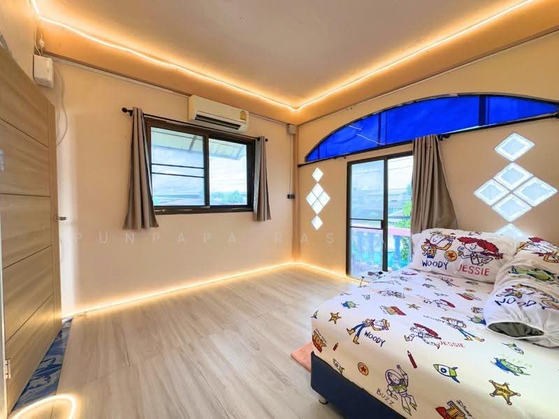 Single House, Soi Charan Sanit Wong 85, Bangkok, Bang O, Bang Phlat, Bangkok, 4 Bedrooms, 84 sqm, Single Detached House For Sale, by Punpapa Rassamee, 500572926 - DDproperty.com