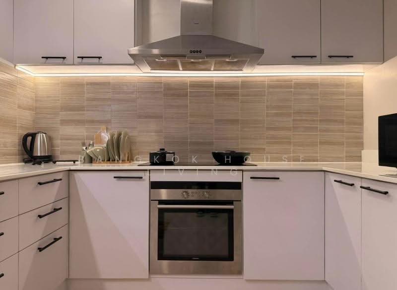 The Height, Bangkok, Soi Sukhumvit 55, Khlong Tan Nua, Watthana, Bangkok, 3 Bedrooms, 165 sqm, Condo For Rent, by Bangkok House Living, 500572938 - DDproperty.com