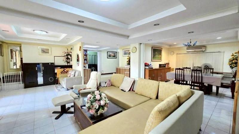 Moobaan Sena Niwet Project 1, Bangkok, Senanikom 1 Road, Chorake Bua, Lat Phrao, Bangkok, 3 Bedrooms, 160 sqm, Single Detached House For Sale, by Connex Property, 500572950 - DDproperty.com