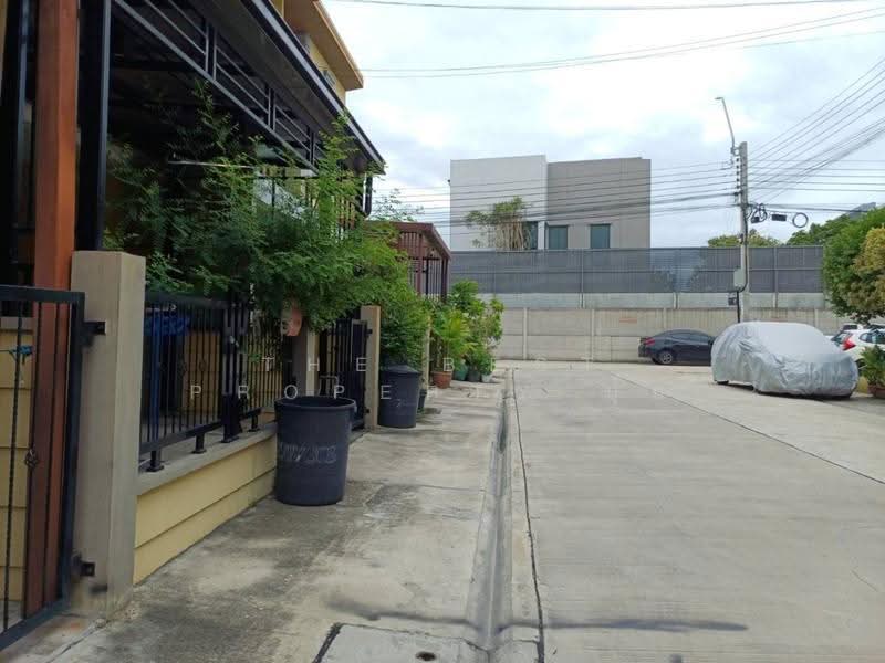 Golden Town 2 Bangkhae, Bangkok, Kanchanaphisek Road, Lak Song, Bang Khae, Bangkok, 3 Bedrooms, 100 sqm, Townhouse For Sale, by The Best Property ปุ้ย, 500572971 - DDproperty.com