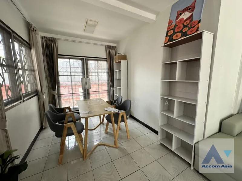 3 Bedrooms House for Rent in Sukhumvit, Bangkok near BTS On Nut, Bangkok, Khlong Tan Nua, Watthana, Bangkok, 3 Bedrooms, 232 sqm, Single Detached House For Rent, by Accom Asia, 500572995 - DDproperty.com
