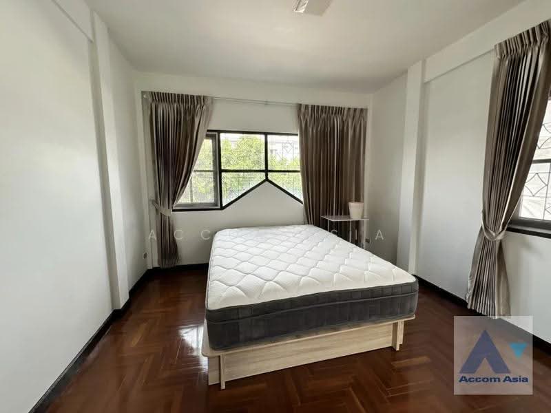 3 Bedrooms House for Rent in Sukhumvit, Bangkok near BTS On Nut, Bangkok, Khlong Tan Nua, Watthana, Bangkok, 3 Bedrooms, 232 sqm, Single Detached House For Rent, by Accom Asia, 500572995 - DDproperty.com