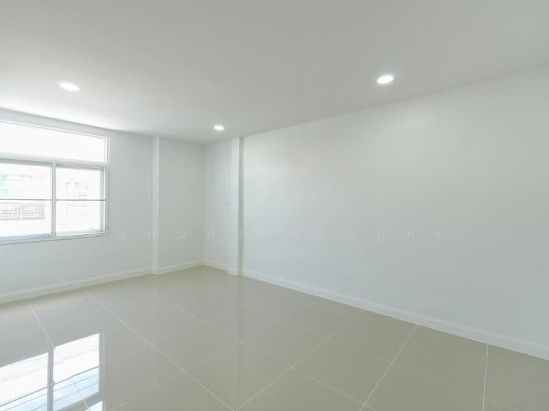 Thaisombul 3, Pathum Thani, Yothathikan Khu Khot - Klong Luang Road, Khlong Sam, Khlong Luang, Pathum Thani, 3 Bedrooms, 88 sqm, Townhouse For Sale, by พิมพ์นภัส ภูธนภัทร, 500573009 - DDproperty.com