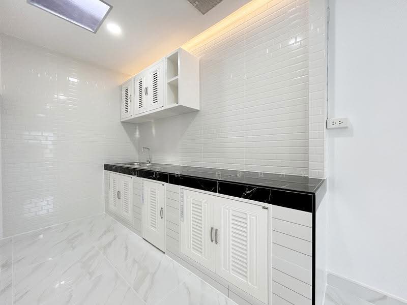 Baan Pruksa 12, Pathum Thani, Khlong Sam, Khlong Luang, Pathum Thani, 3 Bedrooms, 96 sqm, Townhouse For Sale, by พิมพ์นภัส ภูธนภัทร, 500573027 - DDproperty.com