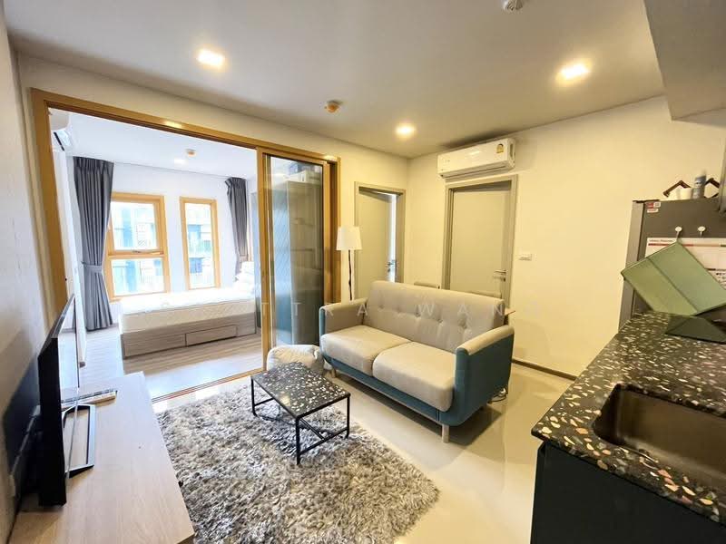 The Base Sukhumvit 50, Bangkok, Soi Roem Charoen 1, Sukhumvit 50 Road, Phra Kanong, Khlong Toei, Bangkok, 1 Bedroom, 35 sqm, Condo For Rent, by Sarttra Wang, 500573121 - DDproperty.com