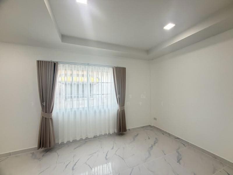 K.C. Ramintra 1, Bangkok, Hathairat Road 39, Sam Wa Tawan Tok, Khlong Sam Wa, Bangkok, 3 Bedrooms, 80 sqm, Townhouse For Sale, by นภัสศรณ์ วงศ์สินไทยกร (นันท์), 500573137 - DDproperty.com
