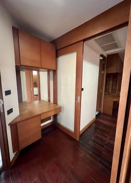 City Lakes Tower, Bangkok, Soi Sukhumvit 16, Khlong Toei, Bangkok, 4 Bedrooms, 319 sqm, Condo For Sale, by ณปภัช ธวงค์ไพ, 500573140 - DDproperty.com