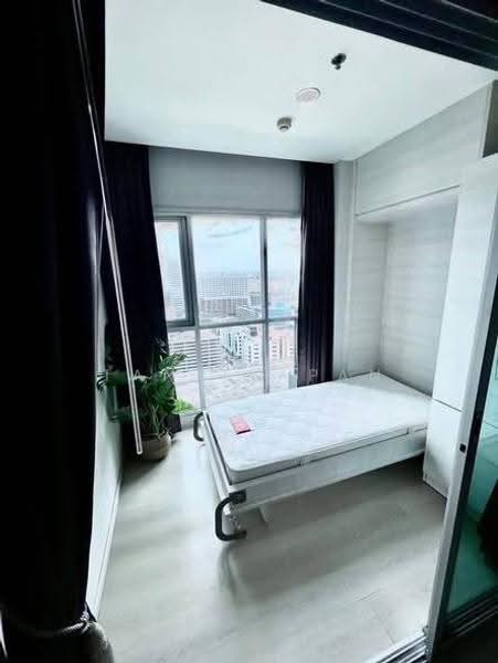 Life Ratchadapisek, Bangkok, 279 Ratchadapisaek Road, Huai Khwang, Bangkok, 2 Bedrooms, 46 sqm, Condo For Rent, by Nat Tantirapan, 500573155 - DDproperty.com
