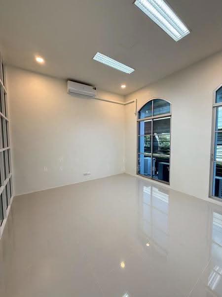 Baan Klang Muang Monte-Carlo, Bangkok, Moobaan Klang Muang Monte-Carlo Road, Ratchavipha, Lat Yao, Chatuchak, Bangkok, 4 Bedrooms, 400 sqm, Townhouse For Rent, by พิมพ์ภัทรา แจ่มอุลิตรัตน, 500573216 - DDproperty.com