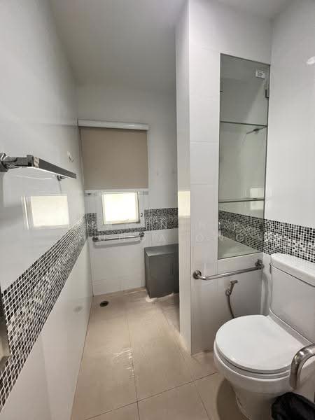 Grand Bangkok Boulevard Rama 9 - Srinakarindra, Bangkok, Krungthep Kritha 17 Alley, Thap Chang, Saphan Sung, Bangkok, 4 Bedrooms, 300 sqm, Single Detached House For Rent, by Charinthip Phungalong, 500573233 - DDproperty.com