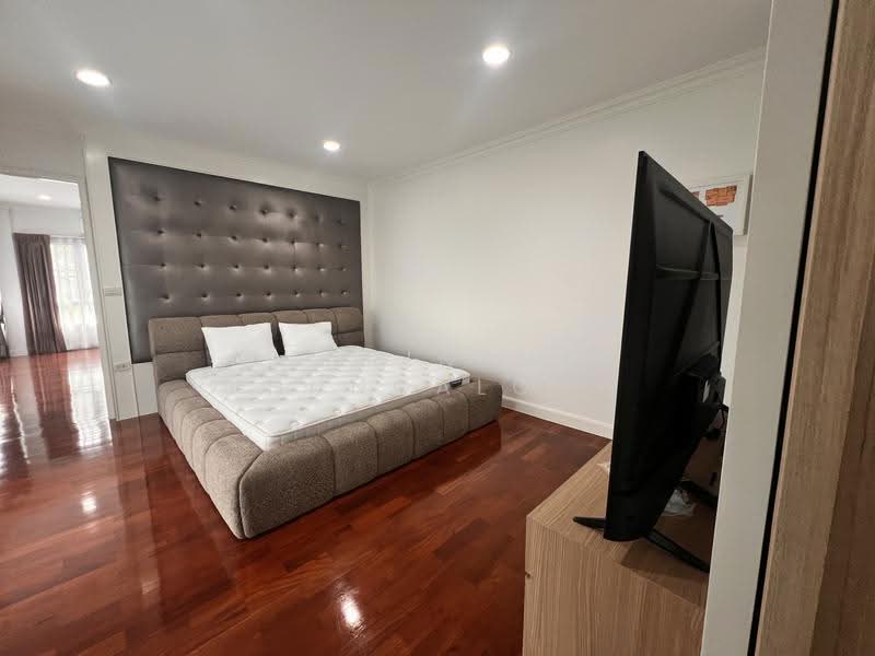 Grand Bangkok Boulevard Rama 9 - Srinakarindra, Bangkok, Krungthep Kritha 17 Alley, Thap Chang, Saphan Sung, Bangkok, 4 Bedrooms, 300 sqm, Single Detached House For Rent, by Charinthip Phungalong, 500573233 - DDproperty.com