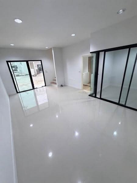 Mono Ekkachai-Rama 2, Samut Sakhon, 69 Moo 3, Bang Nam Chut, Muang Samut Sakhon, Samut Sakhon, 4 Bedrooms, 123 sqm, Townhouse For Sale, by Connex Property, 500573238 - DDproperty.com