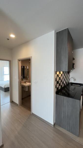 The Base Phetchaburi-Thonglor, Bangkok, Phetchaburi Rd, Bang Kapi, Huai Khwang, Bangkok, 2 Bedrooms, 61 sqm, Condo For Rent, by Rattanaporn Khamlit, 500573250 - DDproperty.com