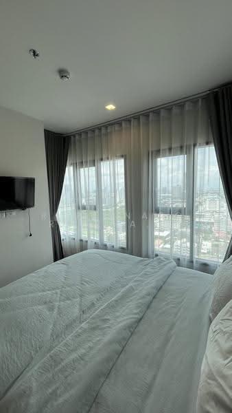 The Base Phetchaburi-Thonglor, Bangkok, Phetchaburi Rd, Bang Kapi, Huai Khwang, Bangkok, 2 Bedrooms, 61 sqm, Condo For Rent, by Rattanaporn Khamlit, 500573250 - DDproperty.com