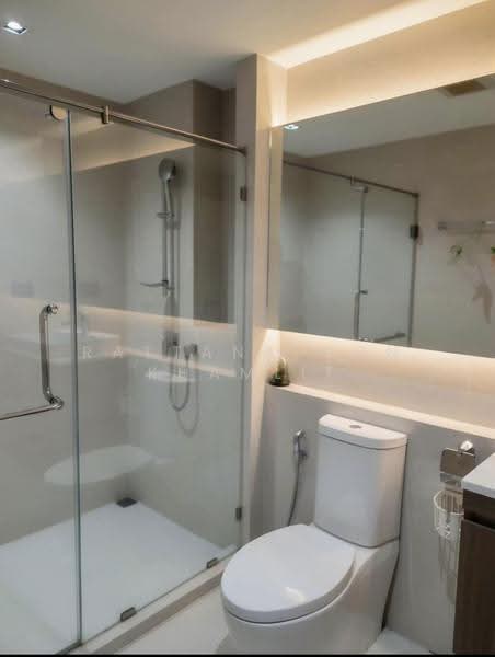 Vtara Sukhumvit 36, Bangkok, 118 Soi Saen Sabai, Phra Kanong, Khlong Toei, Bangkok, 2 Bedrooms, 57 sqm, Condo For Rent, by Rattanaporn Khamlit, 500573253 - DDproperty.com