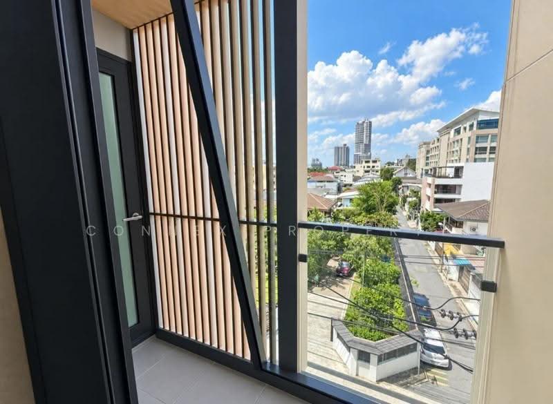 Lloyd Soonvijai-Thonglor, bangkok, Soi Phetchaburi 47, Phetchaburi Road, Bang Kapi, Huai Khwang, Bangkok, 2 Bedrooms, 53 sqm, Condo For Sale, by Connex Property, 500573283 - DDproperty.com