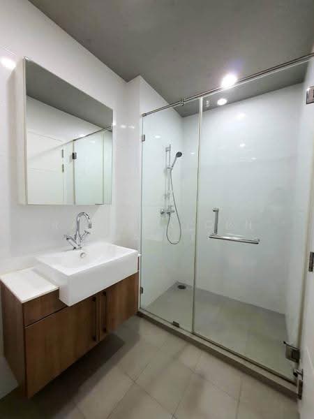 Blocs 77, Bangkok, 291 On Nut Rd, Phra Kanong Nua, Watthana, Bangkok, 1 Bedroom, 40 sqm, Condo For Rent, by Rattanaporn Khamlit, 500573322 - DDproperty.com