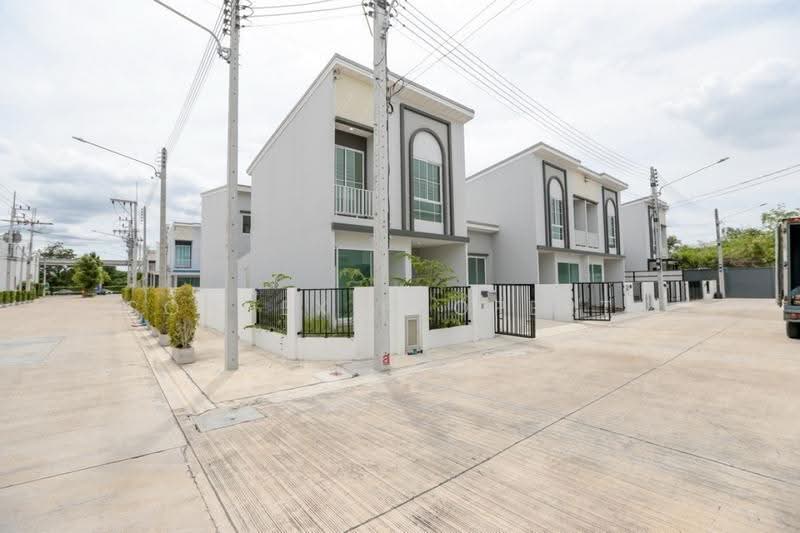 Chewa Home Krungthep – Pathum, ปทุมธานี, บางเดื่อ, เมืองปทุมธานี, ปทุมธานี, 137 ตร.ม., ทาวน์เฮ้าส์ ขาย, โดย Connex Property, 500573341 - DDproperty.com