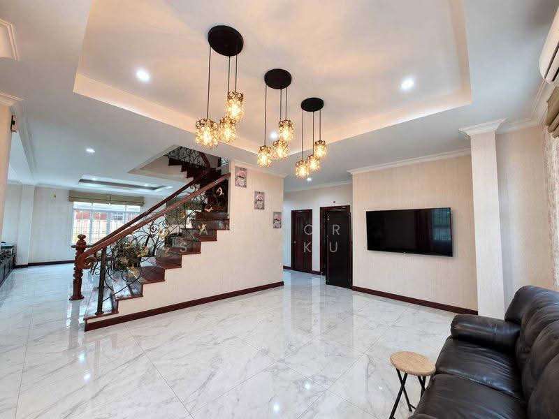 Baan Imamphon 2, Bangkok, Soi Imamphon Village 2, Bang Chuek Nang, Taling Chan, Bangkok, 5 Bedrooms, 450 sqm, Single Detached House For Sale, by Tanakorn Sridakul, 500573358 - DDproperty.com