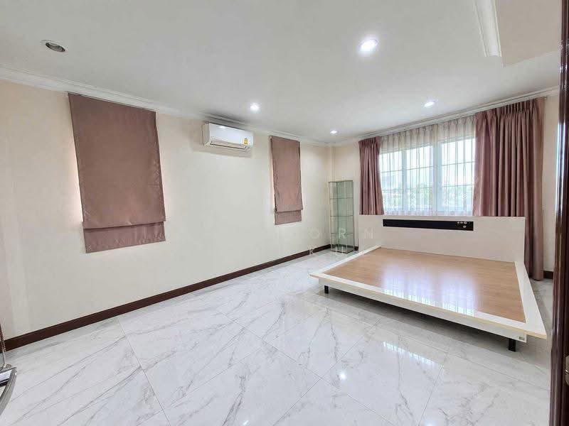 Baan Imamphon 2, Bangkok, Soi Imamphon Village 2, Bang Chuek Nang, Taling Chan, Bangkok, 5 Bedrooms, 450 sqm, Single Detached House For Sale, by Tanakorn Sridakul, 500573358 - DDproperty.com