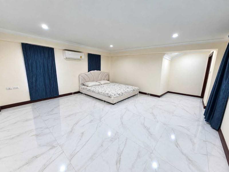 Baan Imamphon 2, Bangkok, Soi Imamphon Village 2, Bang Chuek Nang, Taling Chan, Bangkok, 5 Bedrooms, 450 sqm, Single Detached House For Sale, by Tanakorn Sridakul, 500573358 - DDproperty.com