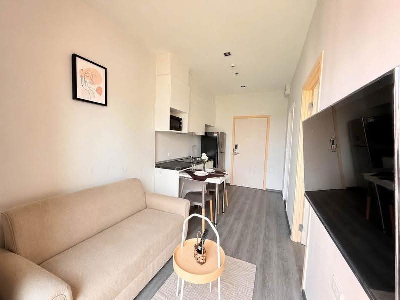 Rich Park @ Triple Station, Bangkok, 591 Srinakarin Road, Suan Luang, Bangkok, 1 Bedroom, 30 sqm, Condo For Rent, by Living Condo, 500573421 - DDproperty.com