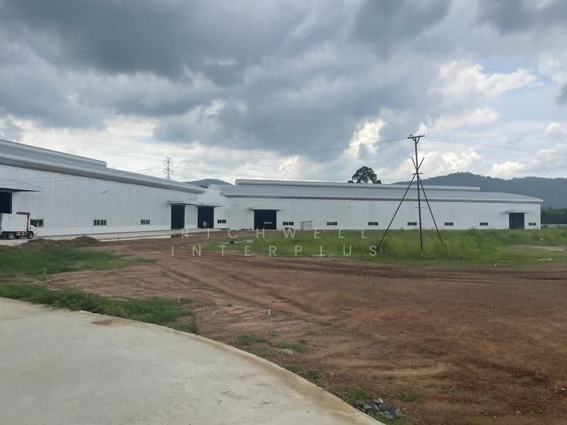Factory & Warehouse with Land for Sale / Lease – 27 Rai, chon-buri, Hang Sung, Nong Yai, Chon Buri (Pattaya), , 44,400 sqm, Warehouse/Factory For Sale, by RICHWELL INTERPLUS, 500573429 - DDproperty.com