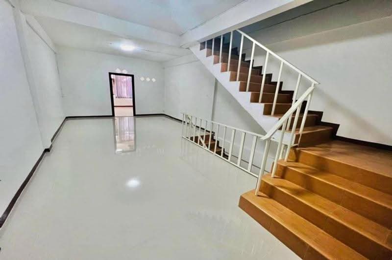 ซอยโกสุมรวมใจ 18 ดอนเมือง, กรุงเทพ, ถนนโกสุมรวมใจ, ดอนเมือง, กรุงเทพ, 180 ตร.ม., ตึกแถว-อาคารพาณิชย์ ขาย, โดย คุณแจ่ม, 500573436 - DDproperty.com