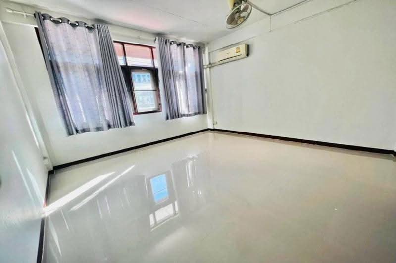 ซอยโกสุมรวมใจ 18 ดอนเมือง, กรุงเทพ, ถนนโกสุมรวมใจ, ดอนเมือง, กรุงเทพ, 180 ตร.ม., ตึกแถว-อาคารพาณิชย์ ขาย, โดย คุณแจ่ม, 500573436 - DDproperty.com