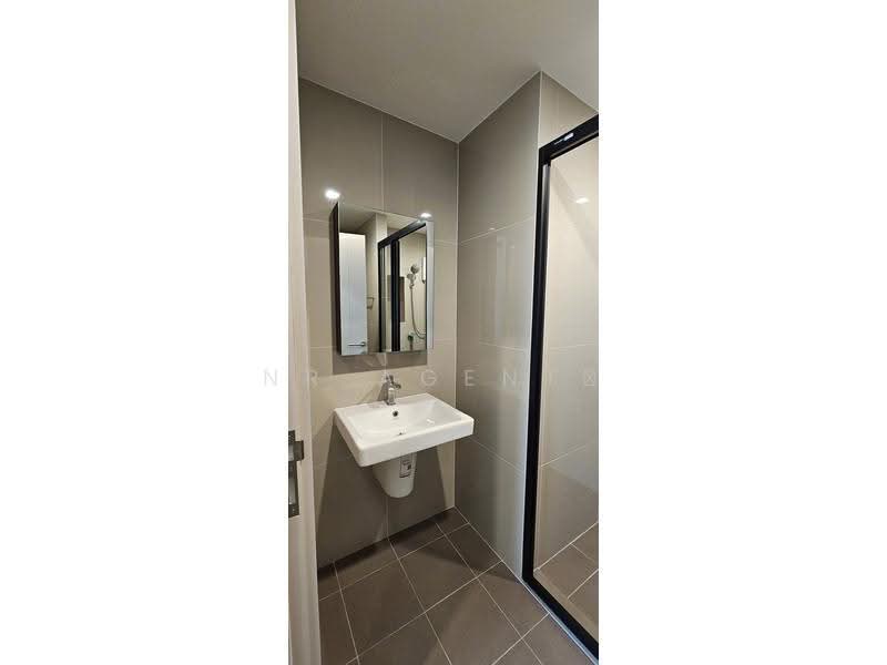 The Base Phetchaburi-Thonglor, Bangkok, Phetchaburi Rd, Bang Kapi, Huai Khwang, Bangkok, 1 Bedroom, 33 sqm, Condo For Sale, by NR AGENT, 500573461 - DDproperty.com