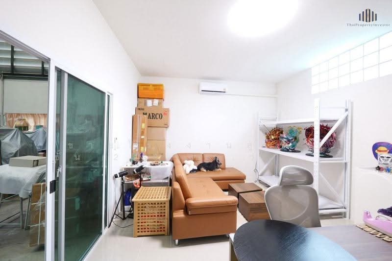 โรงงาน โกดัง Mixed-Used พร้อมที่อยู่อาศัย ใกล้สนามบินดอนเมือง, นนทบุรี, บ้านใหม่, ปากเกร็ด, นนทบุรี, 208 ตร.ม., ทาวน์เฮ้าส์ ขาย, โดย คุณเกิ้ล, 500573528 - DDproperty.com