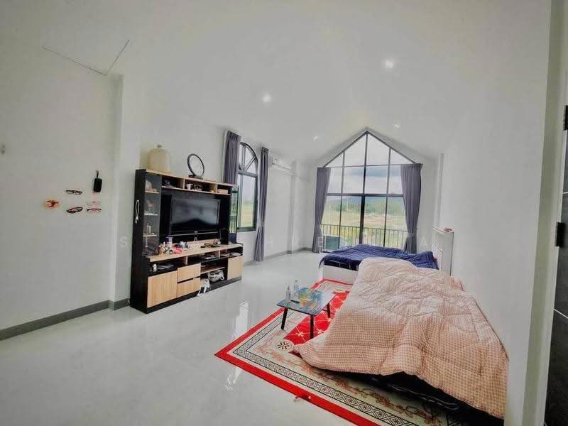 3-BR House, Chon Buri (Pattaya), Bo Win, Si Racha, Chon Buri (Pattaya), 3 Bedrooms, 240 sqm, Single Detached House For Sale, by Sita Shrestha, 500573554 - DDproperty.com