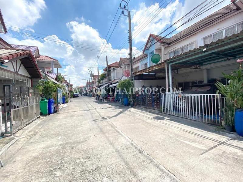 หมู่บ้านเจริญสุข2 (เวฬุวนาราม) ถนนสรงประภา เขตดอนเมือง, Bangkok, Si Khan, Don Mueang, Bangkok, 3 Bedrooms, 64 sqm, Townhouse For Sale, by ณณัฐ ภัทรจินดานุวงศ์, 500573586 - DDproperty.com