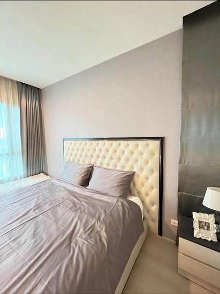 Life Ratchadapisek, Bangkok, 279 Ratchadapisaek Road, Huai Khwang, Bangkok, 2 Bedrooms, 56 sqm, Condo For Rent, by Chayanin Khanijou, 500573686 - DDproperty.com