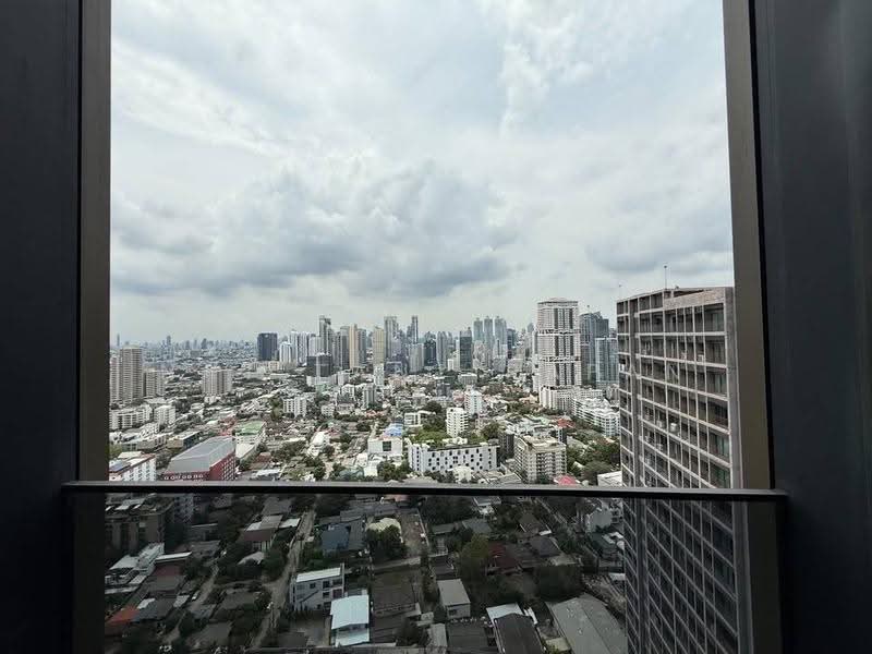 The Esse Sukhumvit 36, Bangkok, Soi Sukhumvit 36, Sukhumvit Road, Phra Kanong, Khlong Toei, Bangkok, 1 Bedroom, 38 sqm, Condo For Rent, by Nat Tantirapan, 500573717 - DDproperty.com