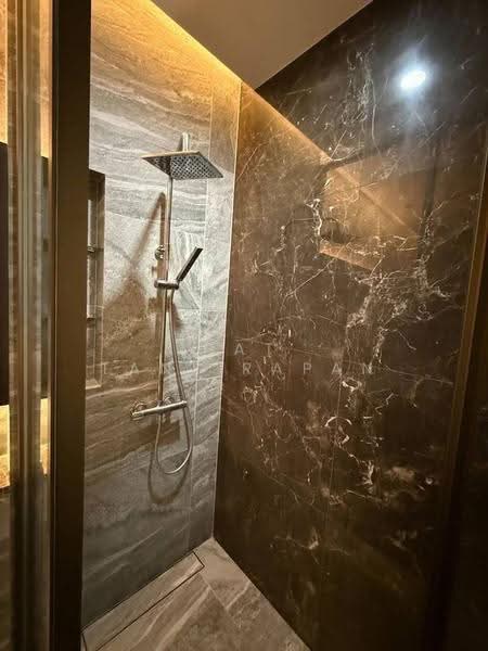 The Esse Sukhumvit 36, Bangkok, Soi Sukhumvit 36, Sukhumvit Road, Phra Kanong, Khlong Toei, Bangkok, 1 Bedroom, 38 sqm, Condo For Rent, by Nat Tantirapan, 500573717 - DDproperty.com