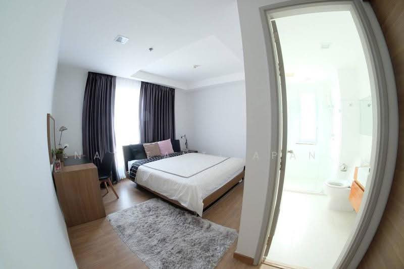 Thru Thonglor, Bangkok, Petchaburi Road, Bang Kapi, Huai Khwang, Bangkok, 2 Bedrooms, 62 sqm, Condo For Rent, by Nat Tantirapan, 500573732 - DDproperty.com