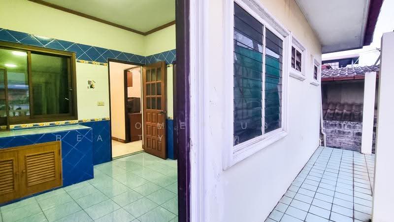 Single-Storey Detached House for Sale – Khlong Luang Soi 3, Phahonyothin Road, Pathum Thani, Khlong Nung, Khlong Luang, Pathum Thani, 2 Bedrooms, 200 sqm, Single Detached House For Sale, by HOMEPLUS REALTY - คุณต่าย, 500573763 - DDproperty.com
