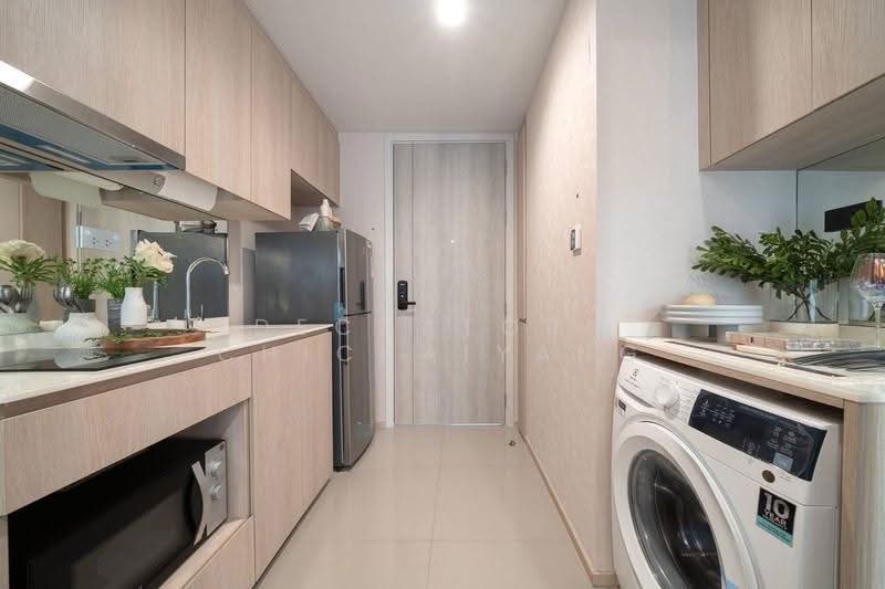 Reference Sathorn-Wongwianyai, bangkok, Krung Thonburi 2 Alley, Bang Lam Phu Lang, Khlong San, Bangkok, 1 Bedroom, 31 sqm, Condo For Sale, by Dechatorn Chichaiyang, 500573829 - DDproperty.com