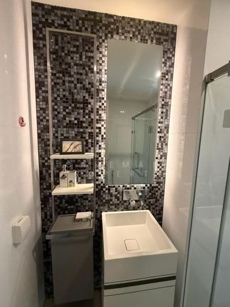 The Room Sathorn, Bangkok, 78 Pan Road, Silom, Bang Rak, Bangkok, 1 Bedroom, 50 sqm, Condo For Rent, by Caveman Property, 500573876 - DDproperty.com