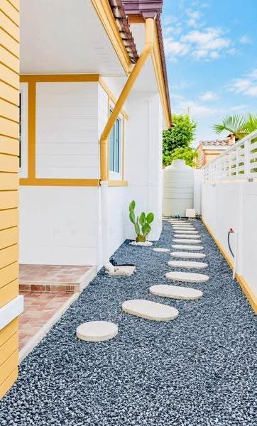Minimalist-style detached house for sale at The Bliss Bueng, Si Racha, Chon Buri (Pattaya), Bueng, Si Racha, Chon Buri (Pattaya), 3 Bedrooms, 256 sqm, Single Detached House For Sale, by A House Property Co.,Ltd., 500573924 - DDproperty.com