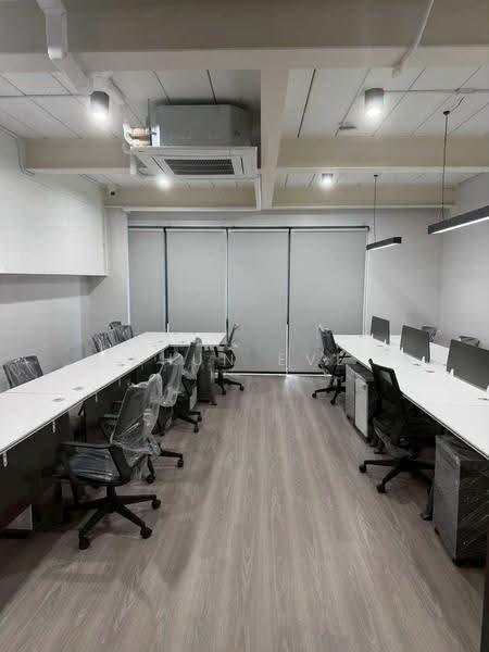Luxury home office in Pattanakarn 30 at The Pride Pattanakarn 30 ( SPSEVE2357 ), Bangkok, พัฒนาการ 32, Suan Luang, Bangkok, , 350 sqm, Shophouse For Rent, by Khun Eve, 500573945 - DDproperty.com
