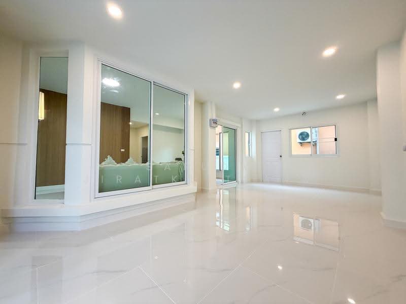 Perfect Park Rama 5 – Bangyai, Nonthaburi, Soi Wat Phra Non, Kanchanapisek Road, Bang Mae Nang, Bang Yai, Nonthaburi, 5 Bedrooms, 200 sqm, Single Detached House For Sale, by Saruda Jiratkulthana, 500573957 - DDproperty.com