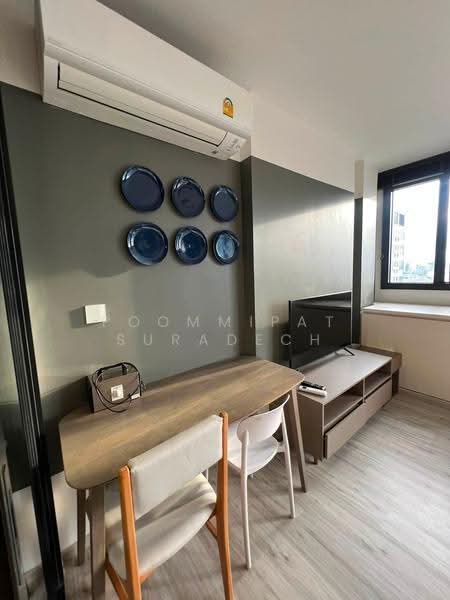 XT Huaikhwang, Bangkok, 244 Ratchadaphisek Road, Huai Khwang, Bangkok, 1 Bedroom, 30 sqm, Condo For Rent, by Poommipat Suradech, 500573977 - DDproperty.com