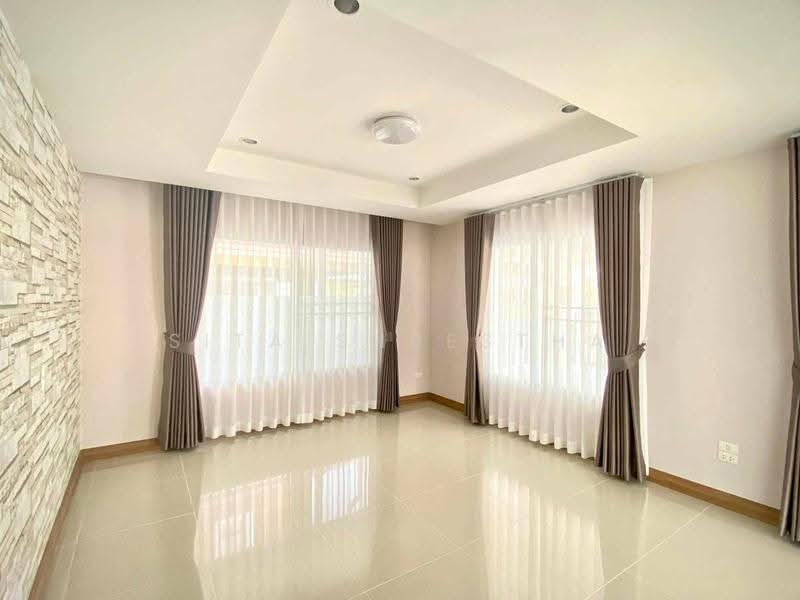 Baan Klang Suan, Chon Buri (Pattaya), Sukhumvit Road, Ta Khian Tia, Bang Lamung (Pattaya), Chon Buri (Pattaya), 3 Bedrooms, 204 sqm, Single Detached House For Sale, by Sita Shrestha, 500573978 - DDproperty.com