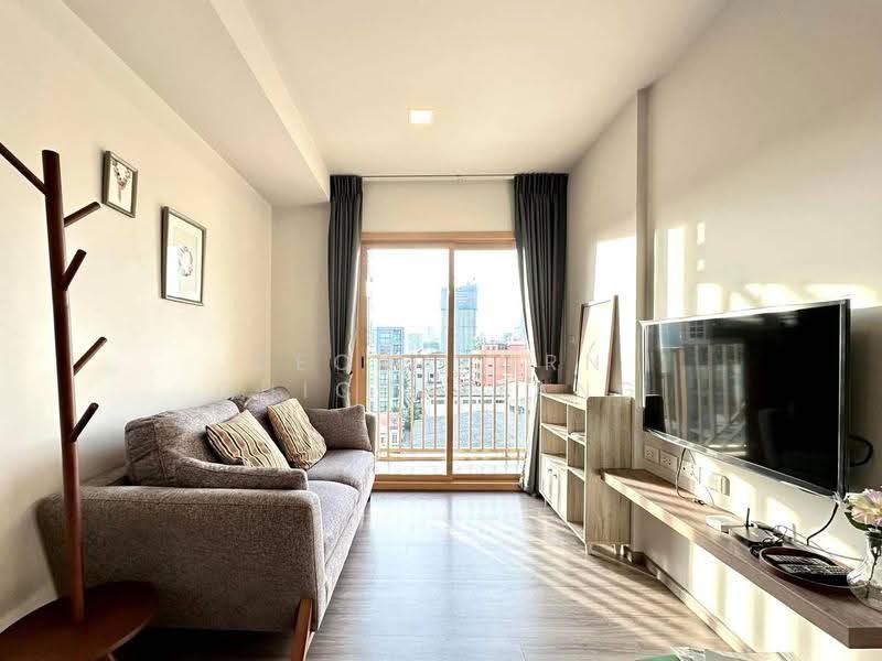 The Base Sukhumvit 50, Bangkok, Soi Roem Charoen 1, Sukhumvit 50 Road, Phra Kanong, Khlong Toei, Bangkok, 1 Bedroom, 32 sqm, Condo For Rent, by Dechatorn Chichaiyang, 500574051 - DDproperty.com