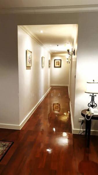 Piyathip Place, Bangkok, 24 Soi Prommitr, Khlong Tan Nua, Watthana, Bangkok, 4 Bedrooms, 572 sqm, Apartment For Rent, by Nat Tantirapan, 500574060 - DDproperty.com