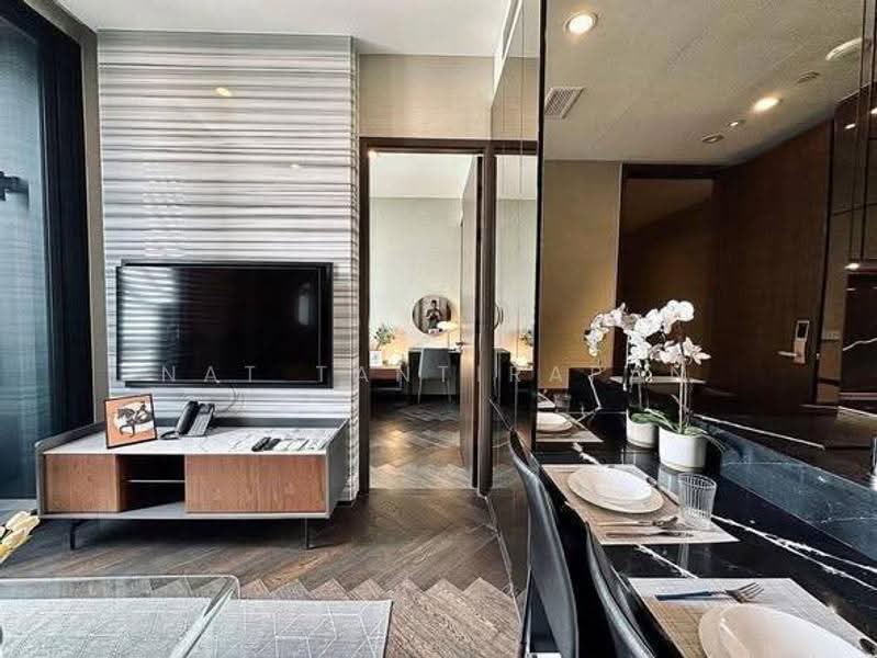 The Esse Sukhumvit 36, Bangkok, Soi Sukhumvit 36, Sukhumvit Road, Phra Kanong, Khlong Toei, Bangkok, 1 Bedroom, 39 sqm, Condo For Sale, by Nat Tantirapan, 500574065 - DDproperty.com