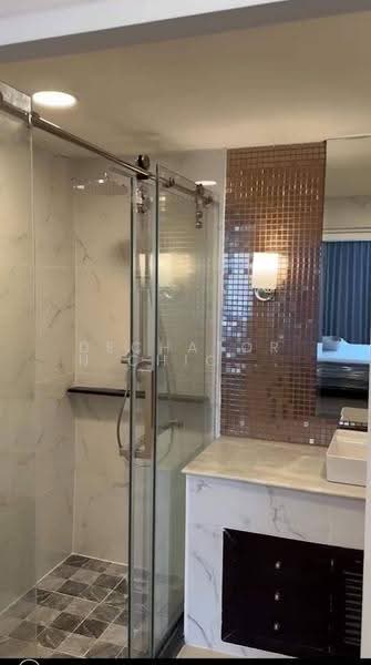 Lake Green, Bangkok, 199 Sukhumvit Soi 8, Khlong Toei, Bangkok, 2 Bedrooms, 125 sqm, Condo For Rent, by Dechatorn Chichaiyang, 500574116 - DDproperty.com